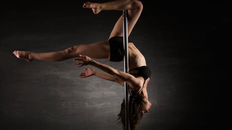 pole dancing