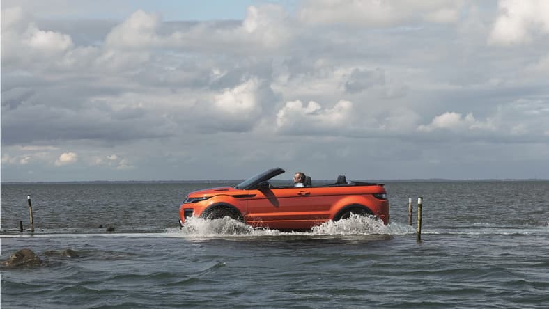 RREVQConvertibleDrivingSand09111512.jpg