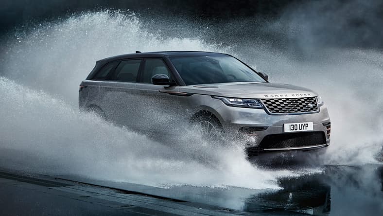 rrvelar18my435glhdprlocationdynamic010317