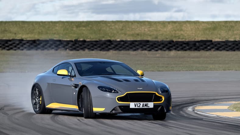v12-vantages_manual_060416_4.jpg