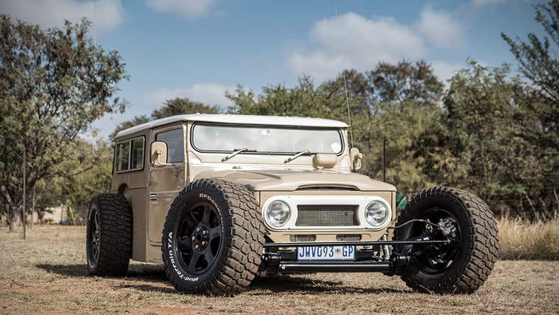 1976-Land-Cruiser-FJ-40-Hot-Rod-By-Allers-Rods-and-Customs6.jpg