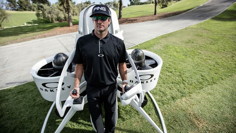 Bubba at the controls of the BW-Air (Photo: Thinkmodo)