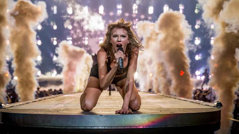taylor-swift-rich-promo.jpg