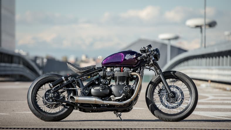 Triumph-Bobber-Hold-On-Go-Fast-12-of-22.jpg