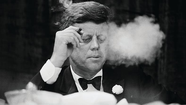 0416-MX-DT_Cigars.09.jpg