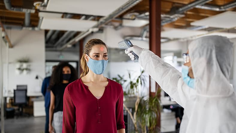 coronavirus-socia-distance-stock-GettyImages-1262272023