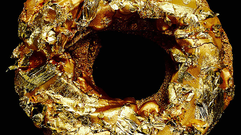 np011316_golddonut_article1.jpg