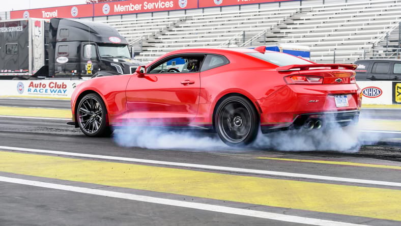 2017-Chevrolet-Camaro-ZL1-079