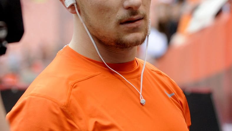 np010416_johnnymanziel_article.jpg