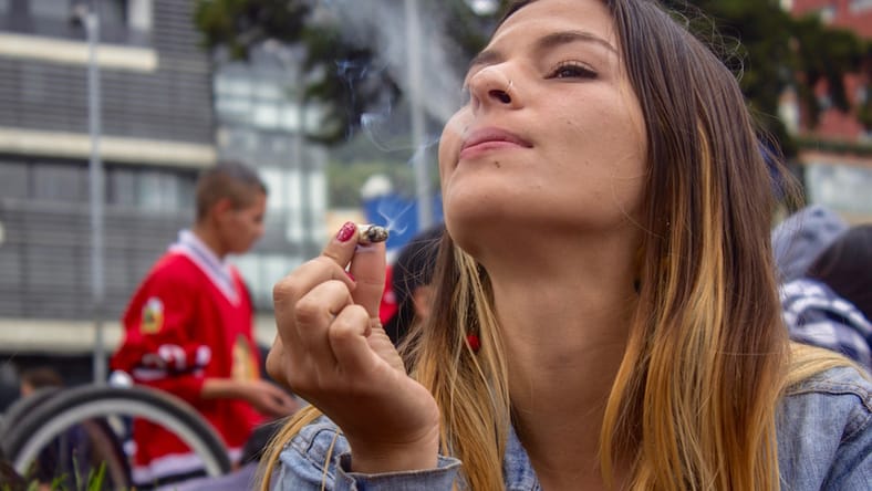 americans-weed-body.jpg