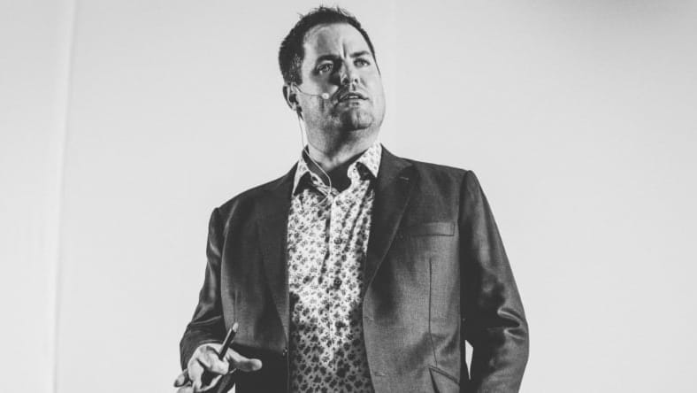 Kris Lindahl Promo