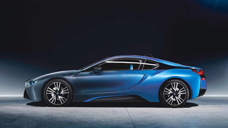 P90235878_highRes_bmw-i8-garage-italia.jpg
