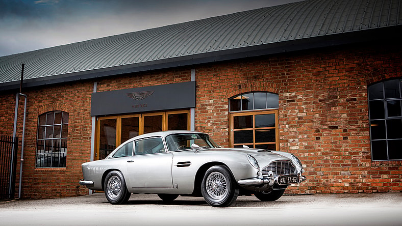 James Bond Aston Martin DB5