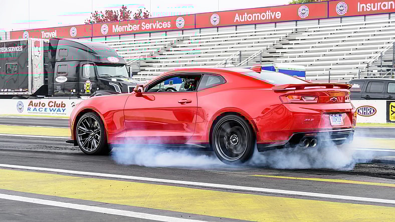 2017-Chevrolet-Camaro-ZL1-079