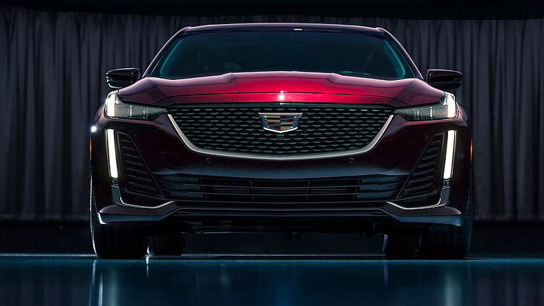 2020-Cadillac-CT5-PremiumLuxury-005