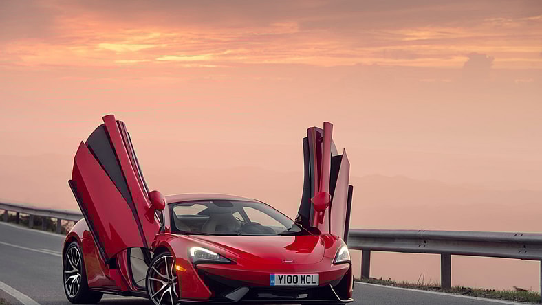 5943-McLaren+570S+Coupe+-+Vermillion+Red-024.jpg
