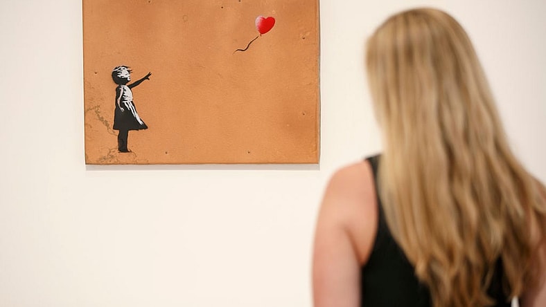 banksy-girl-balloon-GettyImages-996642378