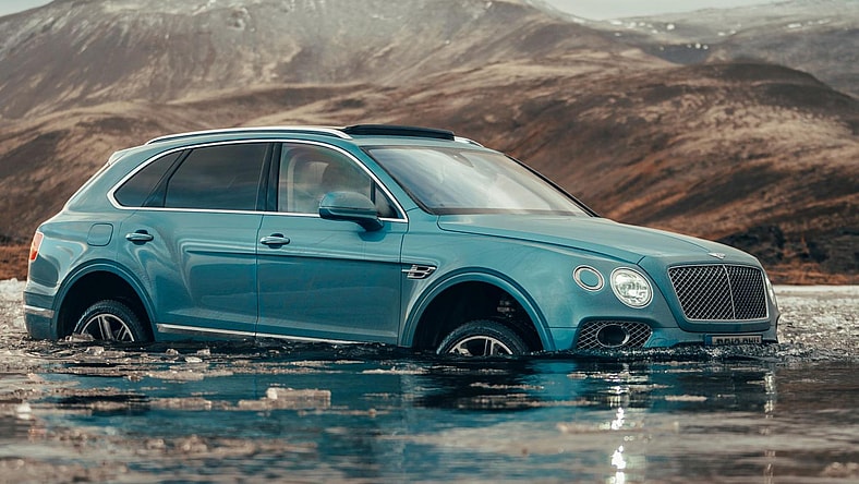 Bentley Bentayga Promo 2