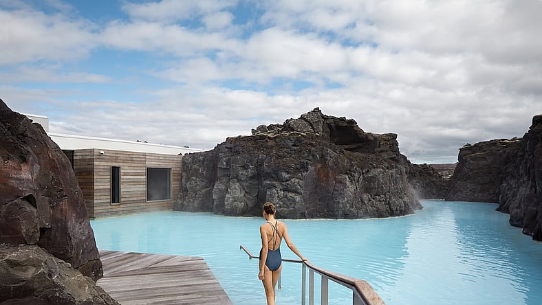 blue-lagoon-iceland-hotel-3