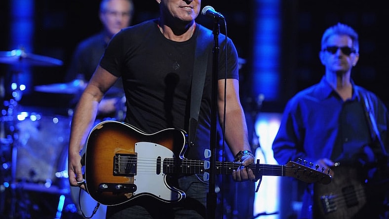 bruce-springsteen-david-bowie-cover-rebel-rebel.jpg