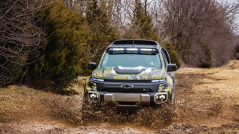 Chevrolet-Colorado-ZH2-FuelCell-ElectricVehicle-014