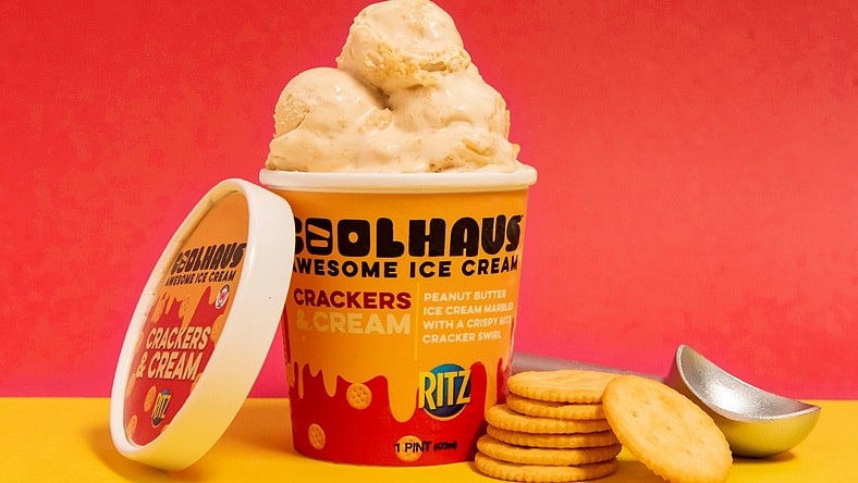 coolhaus crackers and cream ritz ice cream