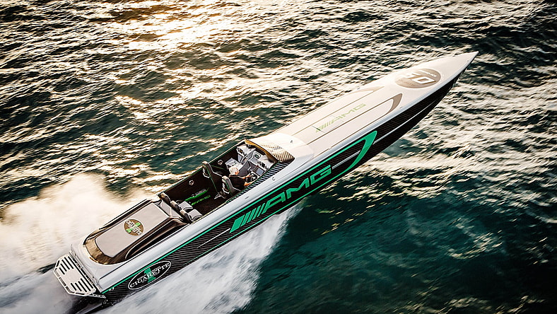 CRT-50-AMG-GT-R-9-HiRes-source