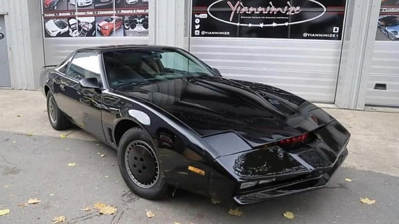 David Hasselhoff KITT Knight Rider Car  (2)