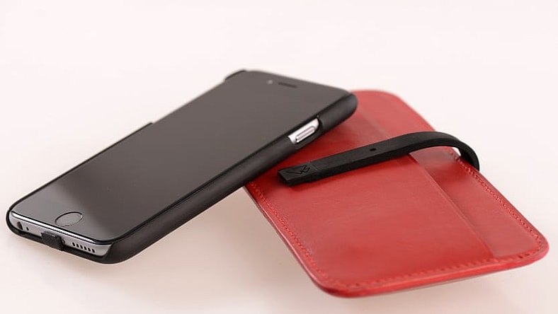 The Connected Sleeve wireless charger