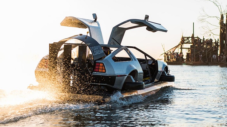 DeLorean Hovercraft Promo