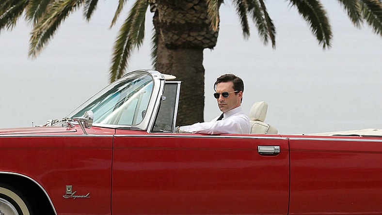 dsdfDon-Drapers-1964-Chrysler-Imperial-Crown (1)