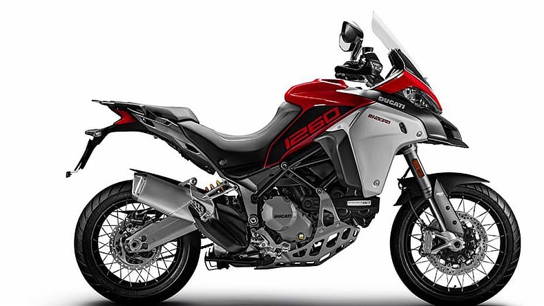 facebook-Linked_Image___02 MULTISTRADA 1260 ENDURO_UC68130_Low
