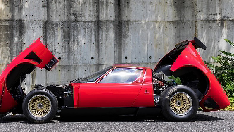 facebook-Linked_Image___1968 Lamborghini Miura SVR