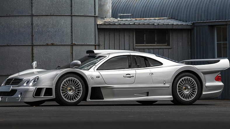 facebook-Linked_Image___1998-Mercedes-Benz-AMG-CLK-GTR_0