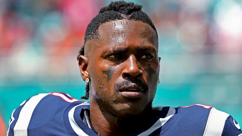 facebook-Linked_Image___antonio-brown-GettyImages-1169918847