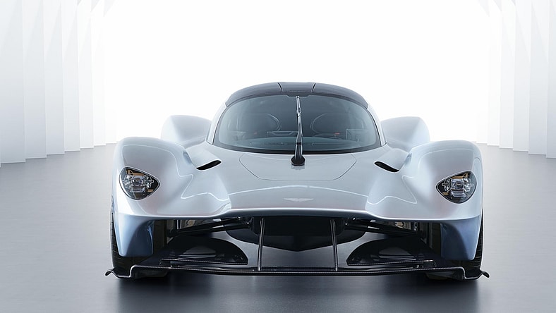 facebook-Linked_Image___Aston_Martin_Valkyrie_01_4543
