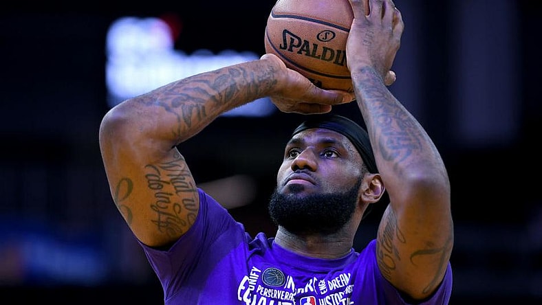 facebook-Linked_Image___GettyImages-1205090301