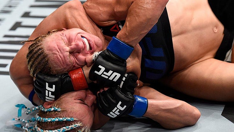 facebook-Linked_Image___how-a-Choke-Hold-Made-a-UFC-Fighter-Poop-In-the-Ring