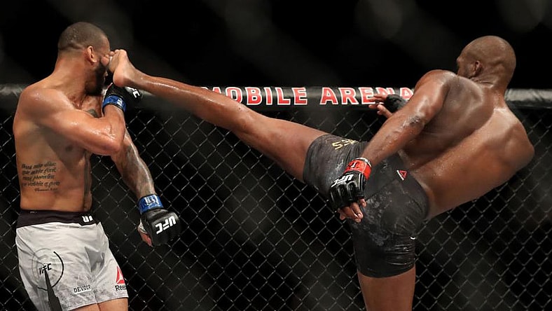facebook-Linked_Image___jon-jones-thiagos-santos-GettyImages-1160517061