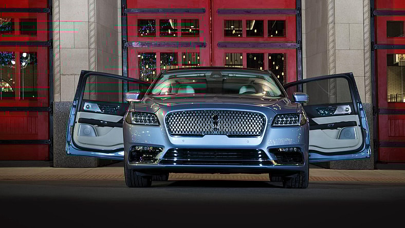 facebook-Linked_Image___LincolnContinental-CoachDoors_HR_01