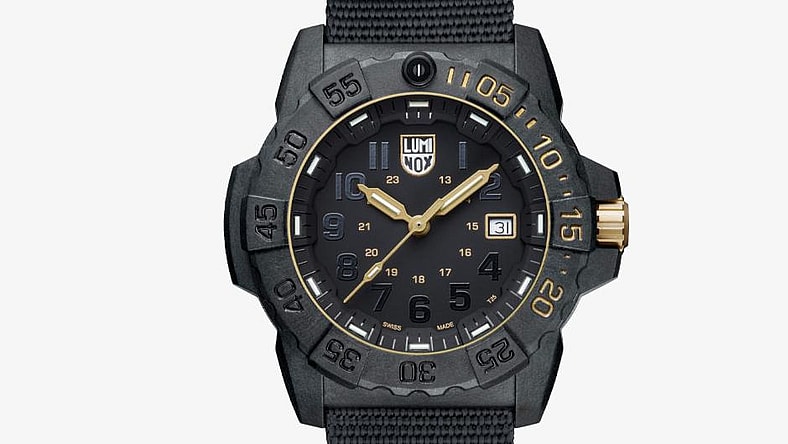 facebook-Linked_Image___luminox-gold-limited-navy-seal