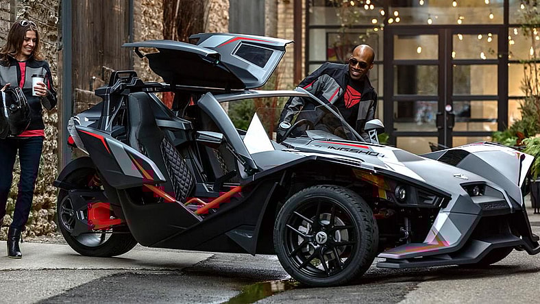 facebook-Linked_Image___SLG_GT-LE-GRAY_0195