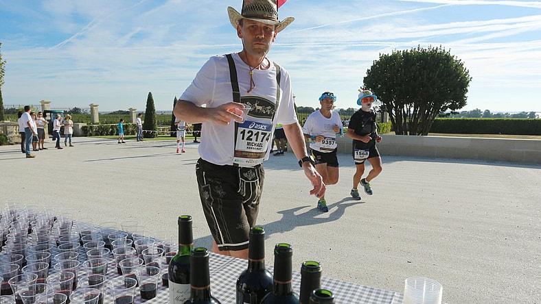 facebook-Linked_Image___wine-cheese-marathon-france-GettyImages-455356802