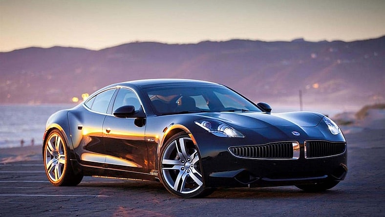 fisker-karma-black-front-right-low-beach.jpg