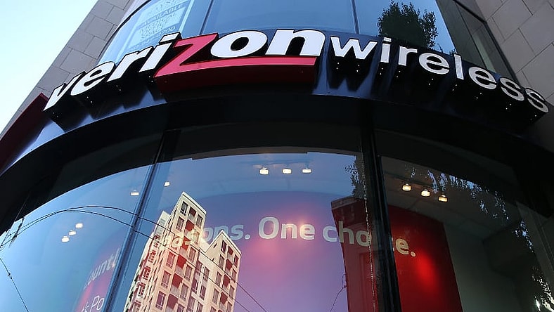 Verizon and Sprint may owe you a refund