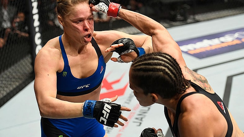 Ronda Rousey vs. Amanda Nunes