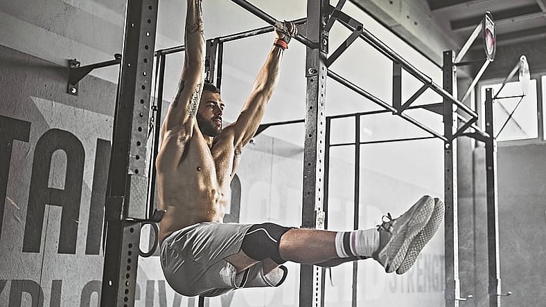 gym-workout-pullups-GettyImages-1093939052 (1)
