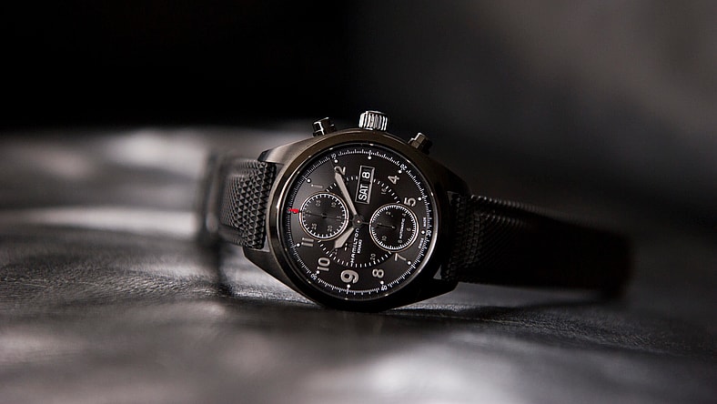 H71626735 Khaki Field Auto Chrono Lifestyle 1