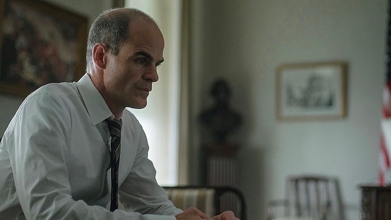 house-of-cards-michael-kelly-2