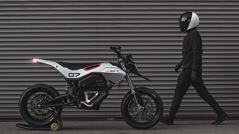 Huge Moto Zero FXS (2)